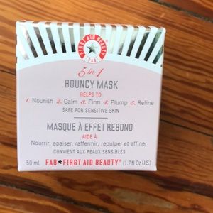 First aide beauty 5 in 1 bouncy mask